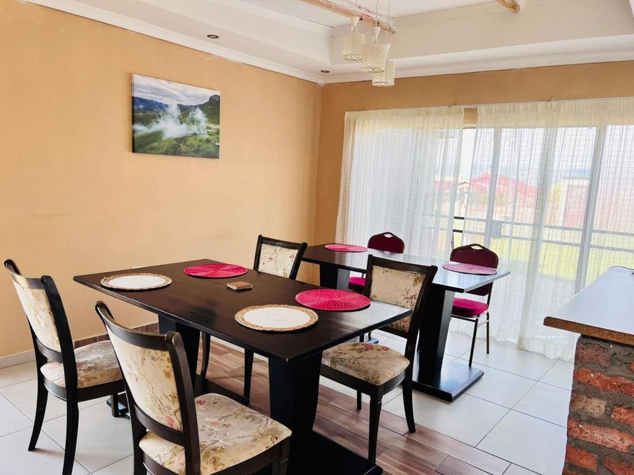Mphatlalatsane Bnb Maseru Eksteriør billede